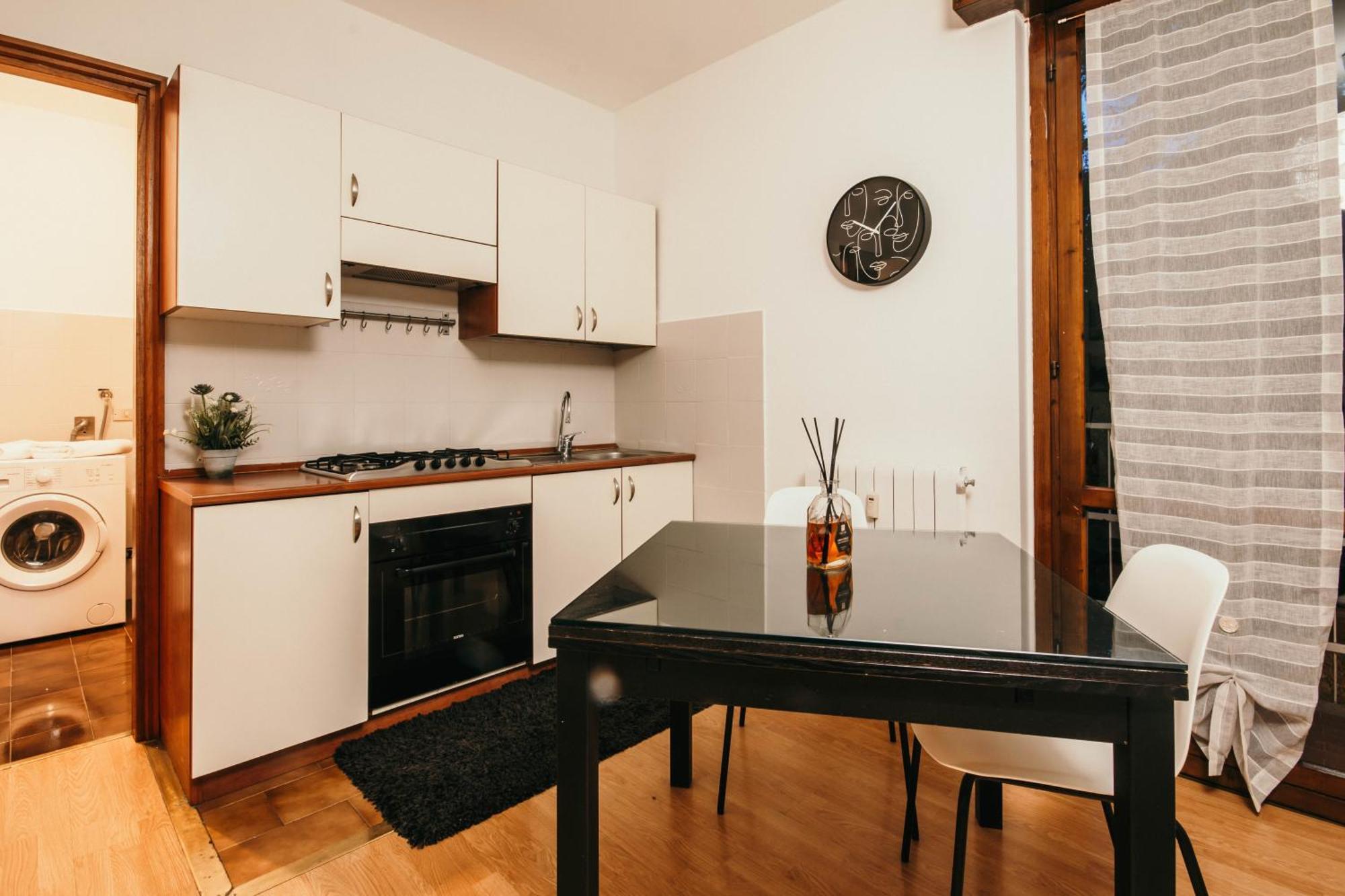 Appartamento Castelli - Affitti Brevi Italia Varese Exterior foto